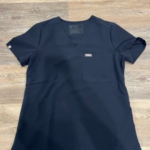 *limited edition color* Figs Catarina one pocket scrub top